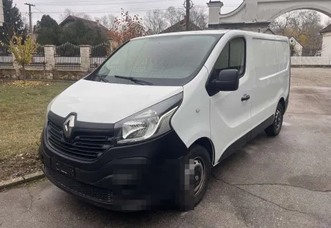 Ceo auto u delovima, beli Renault Traffic 1.6 dCi 6