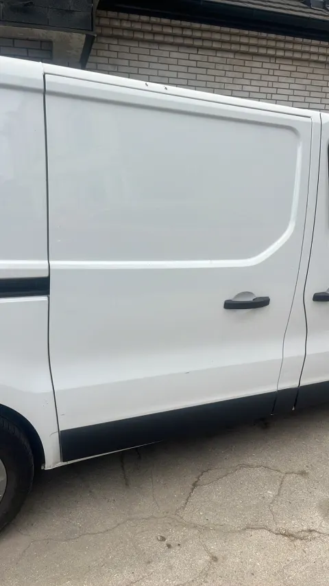 Klizna vrata, bela Renault Traffic 1.6 dCi