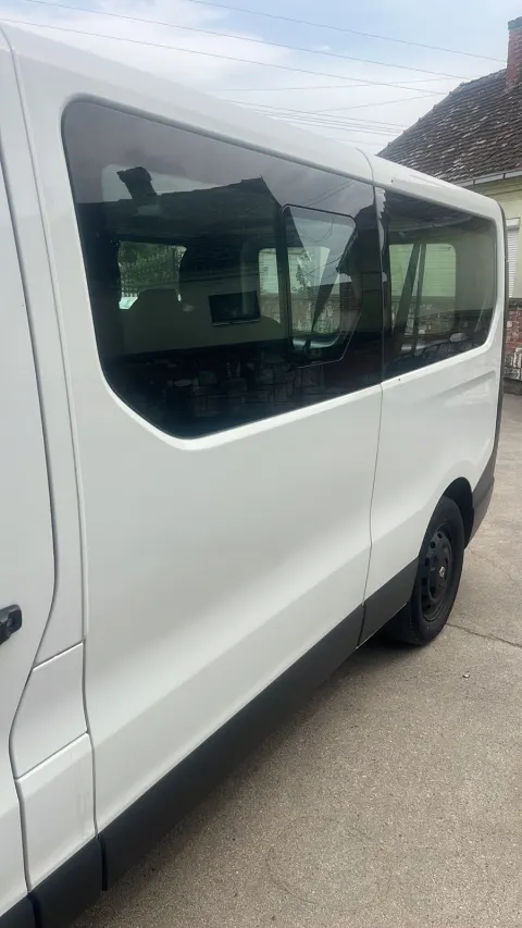 Klizna vrata, bela Renault Traffic 1.6 dCi 4